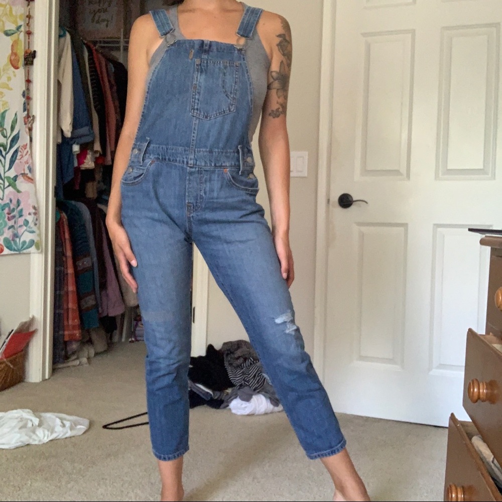 100% cotton Levi’s overalls